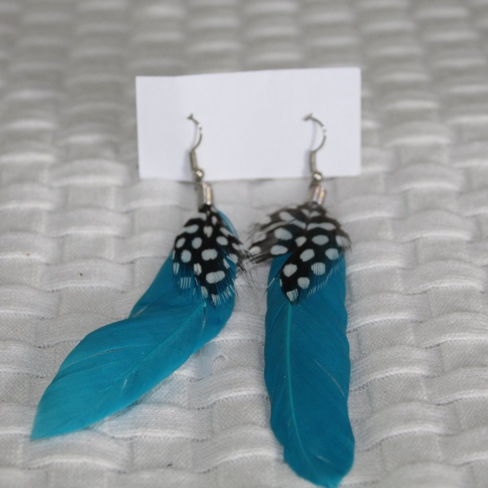 Feather Blue   Black & White Drop Earings